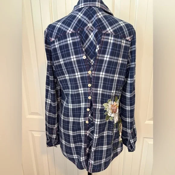 Johnny Was / 3J Workshop Embroidered Blue Ruffled Flannel Size Medium - Picture 7 of 14